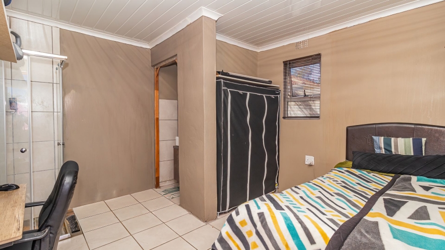 4 Bedroom Property for Sale in Paarl East Western Cape